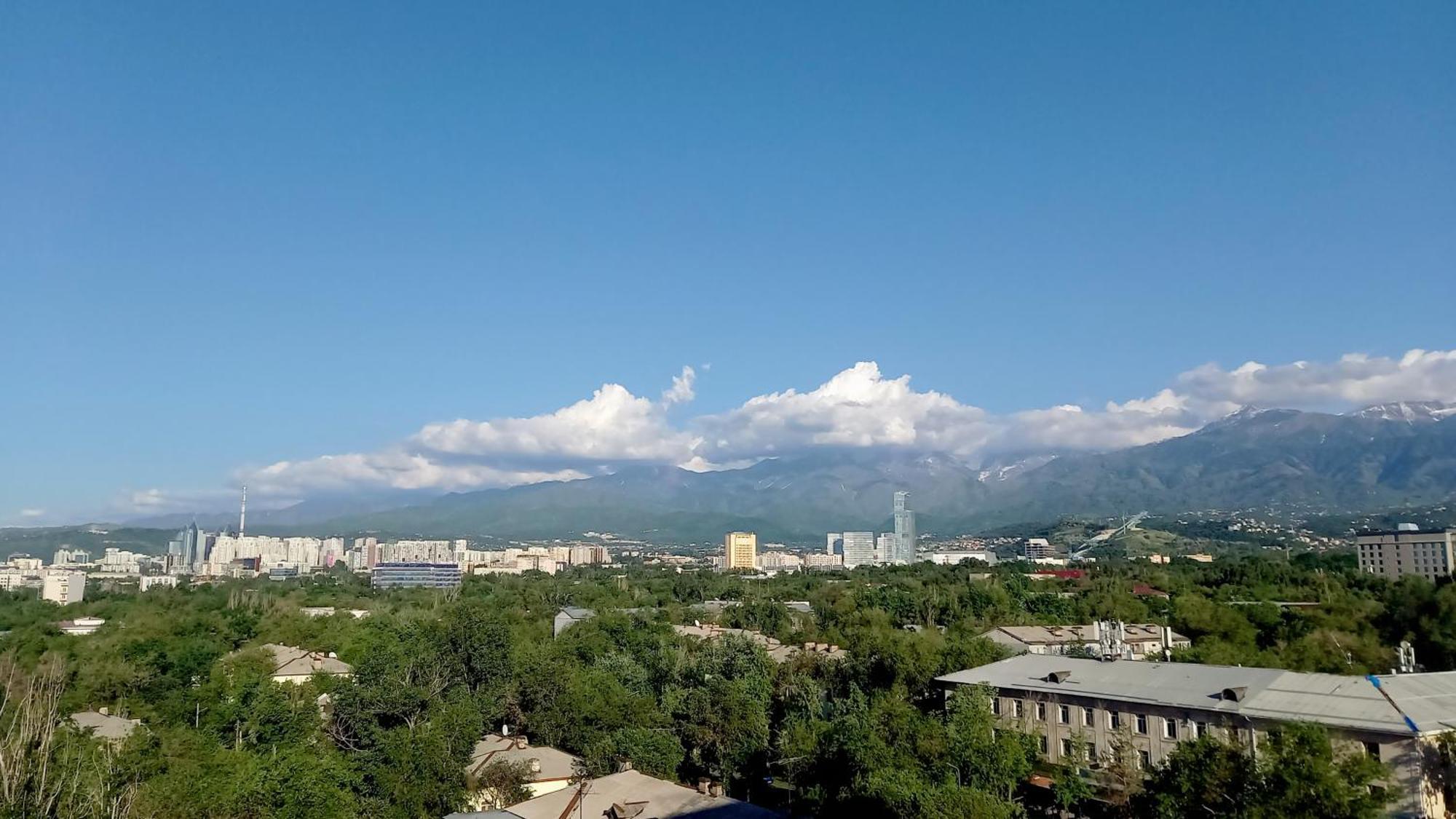 "Картина Горных Вершин" Квартира- "Mountain View" Apartment Ałma Ata Zewnętrze zdjęcie